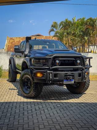 RAM 3500 6.7 I6 TURBO DIESEL LIMITED LONGHORN CD 4X4  AUTOMÁTICO